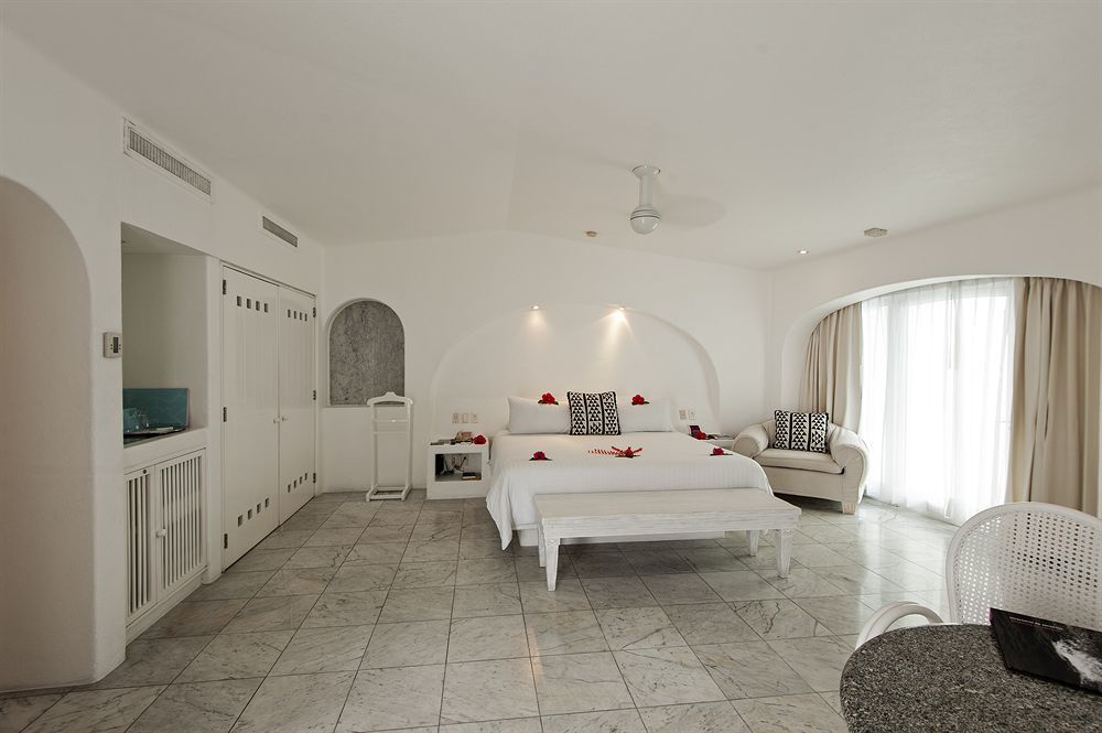 Las Hadas By Brisas Manzanillo Esterno foto A suite at the resort